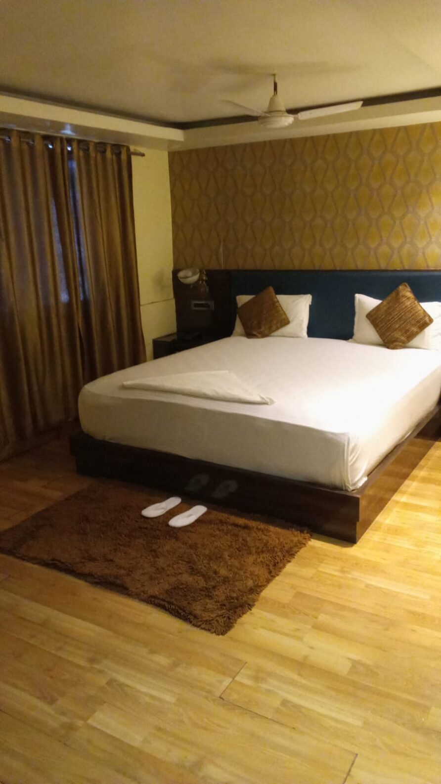 Deluxe Bedroom